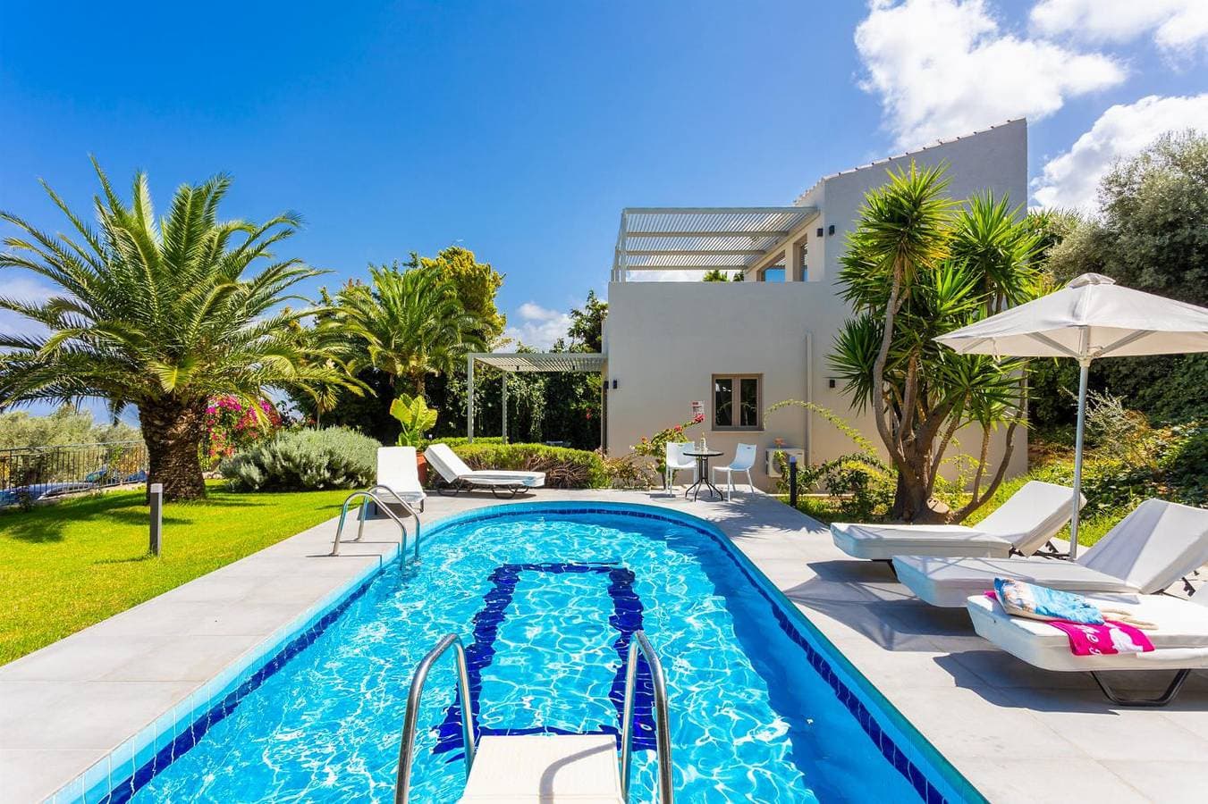 Foto 4 von 30: Villa für 4 Personen mit Terrasse
