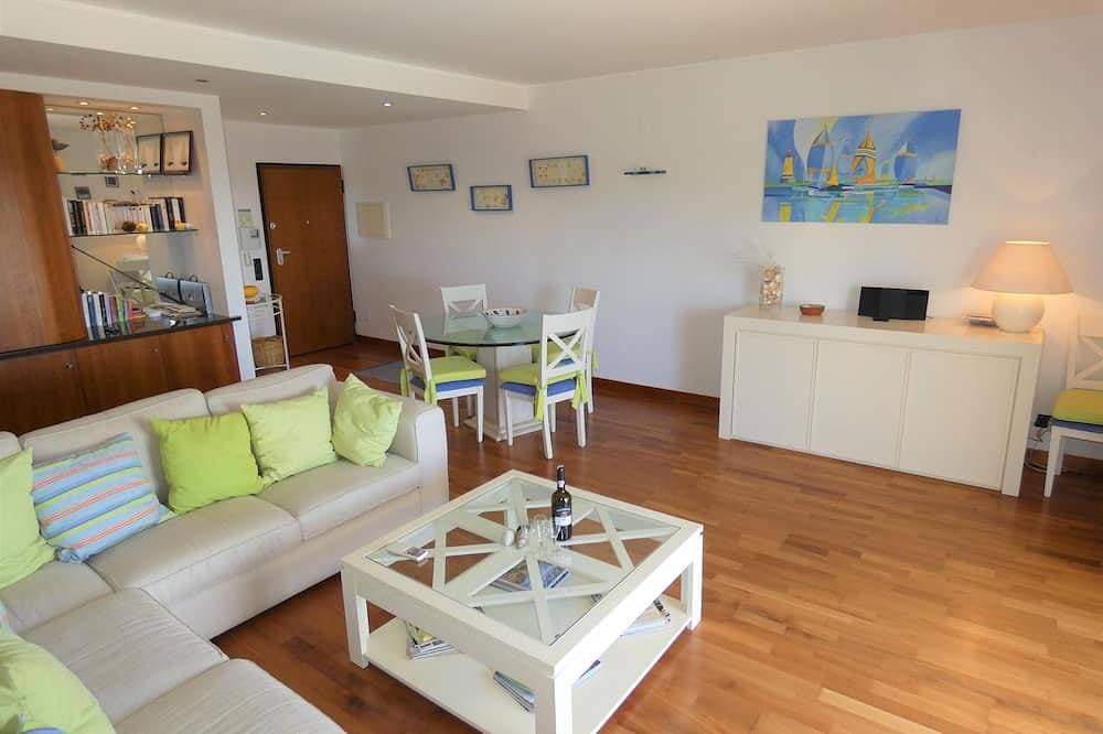 Foto 7 von 19: Apartment mit 2 Schlafzimmern und Meerblick in der Nähe von Golf für 4 Personen