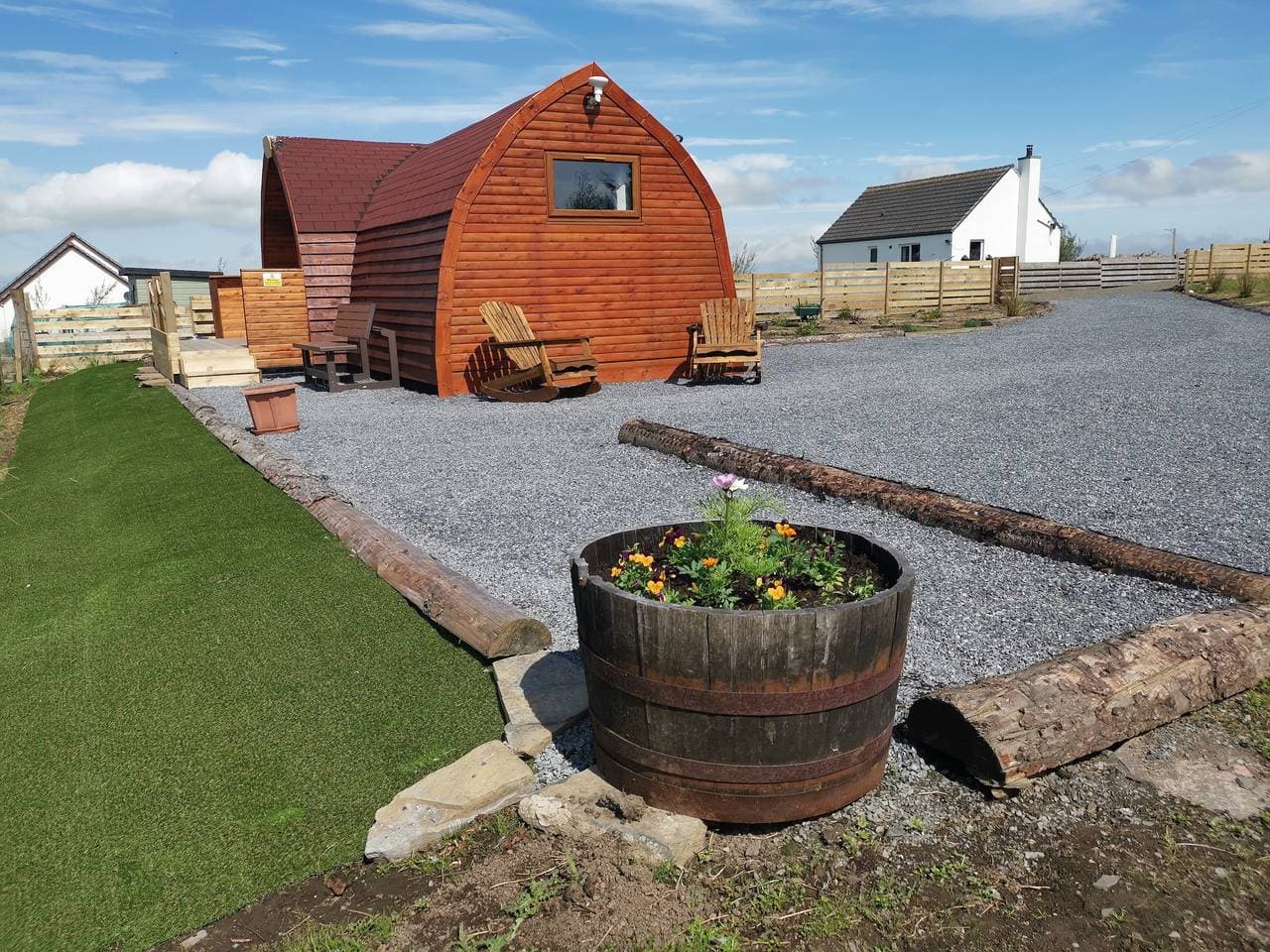 Foto 2 von 33: Blockhütte für 2 Personen mit Garten
