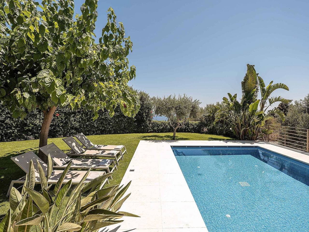 Foto 4 von 56: Villa für 8 Personen mit Pool