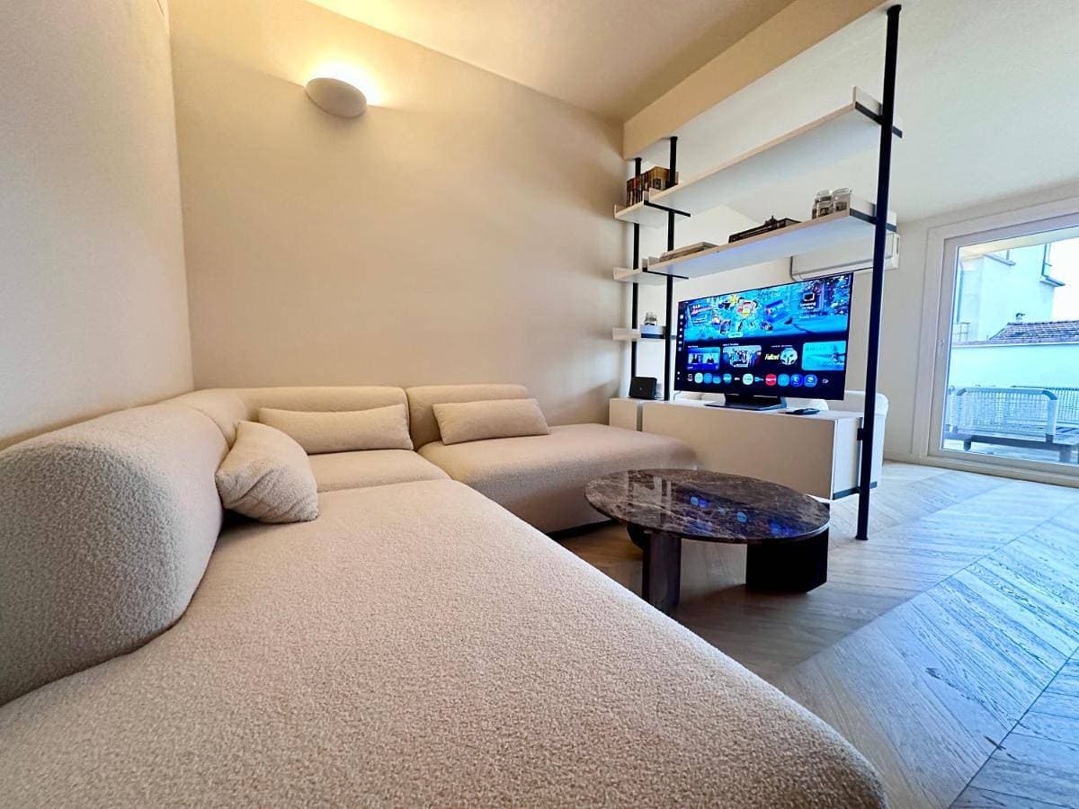 Front Beach Apartments - Attic 1
