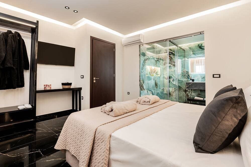 Foto 5 von 30: Hollywood 3 Bedroom Villa with private pool