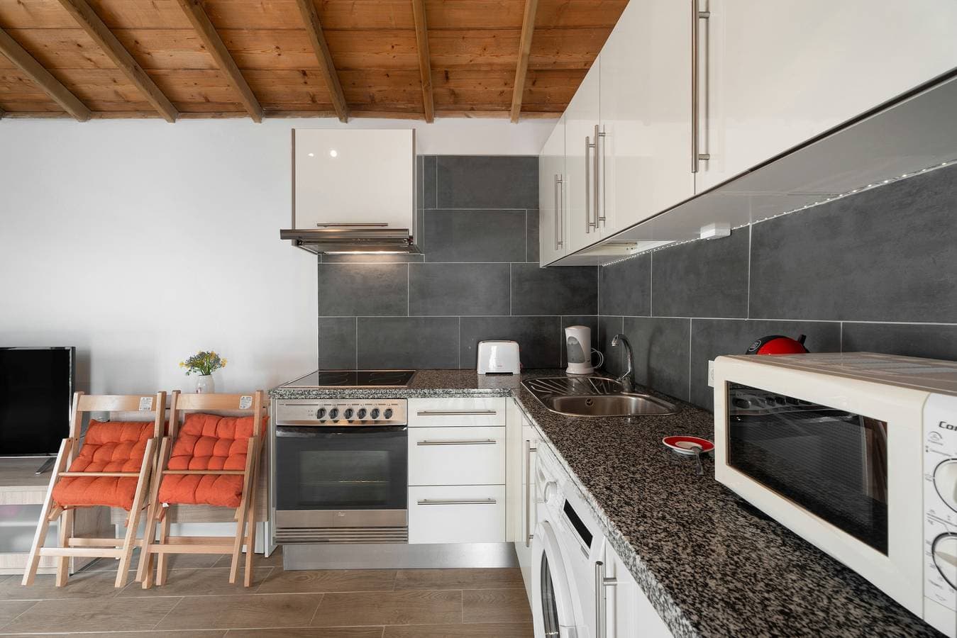 Foto 7 von 26: Ferienhaus 'Casa Joy' mit Meerblick, Wi-Fi und Klimaanlage
