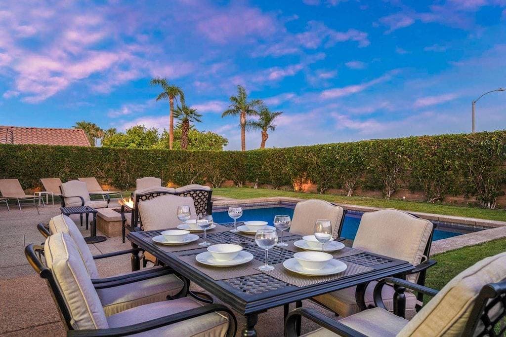 Foto 5 von 49: Spacious Retreat | Newly Remodeled Pool & Spa | Mountain Views | Perfect for Family Getaways