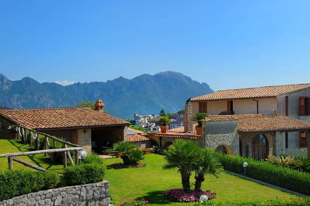 Foto 2 von 30: Charmante Villa, privater Pool, großer Garten in der Nähe von Ravello, Parkplatz auf Anfrage