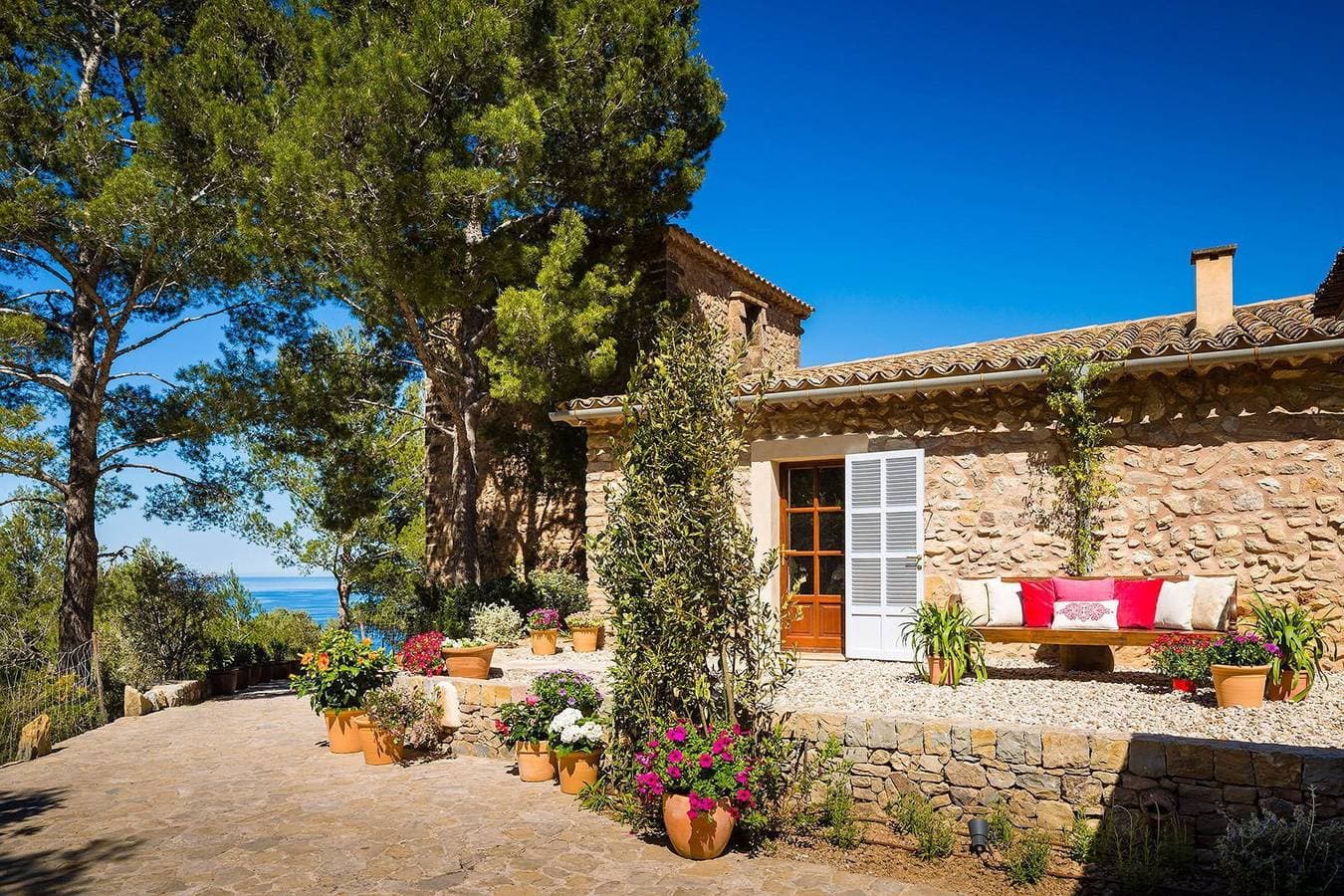 Foto 8 von 27: Villa für 8 Personen mit Garten