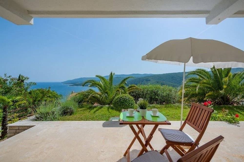 Studio Appartement mit Terrasse und Meerblick Rabac, Labin 1
