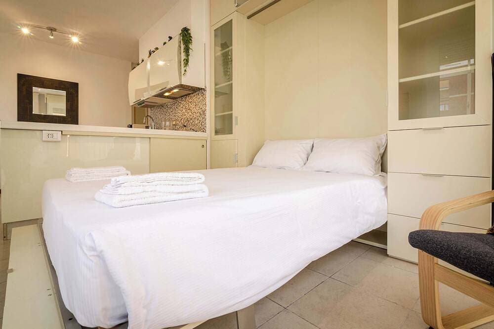 Foto 6 von 30: Large and bright studio in the heart of Bologna
