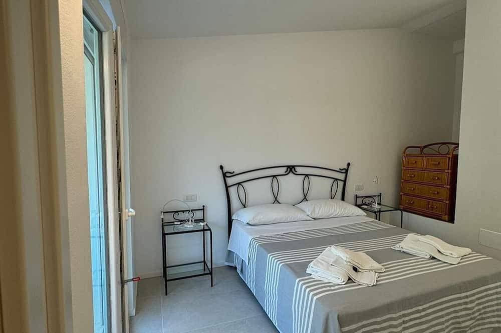 Foto 2 von 8: \"La Corte degli Ulivi\"_House with exclusive garden 2 minutes from the sea