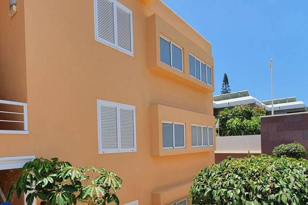 Foto 4 von 10: Sea View Central Superior Apartment