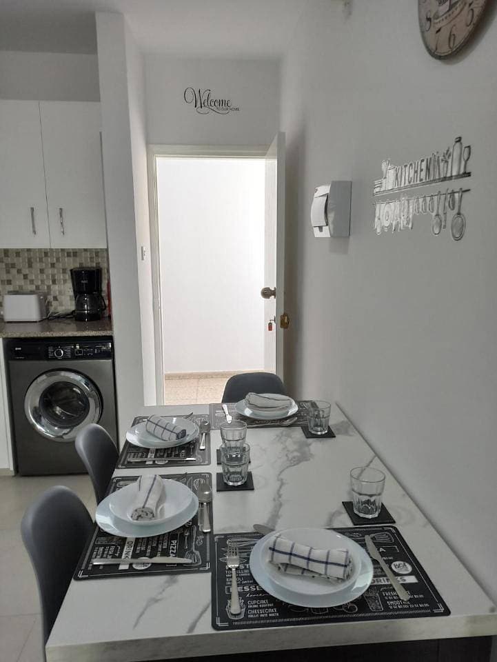 Foto 6 von 23: Two-Bedroom Apartment