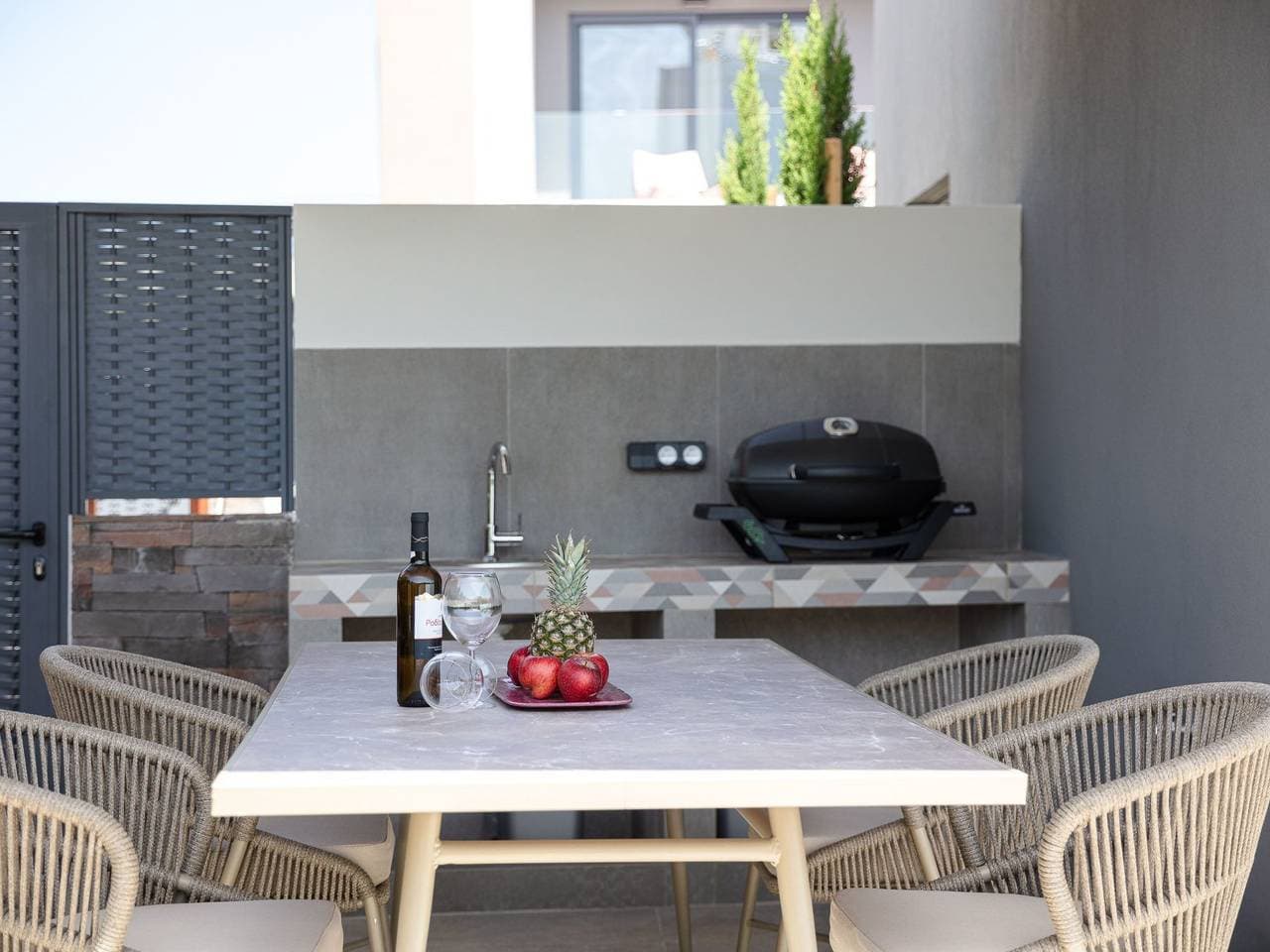 Foto 5 von 26: VillaSaints I - Pool und BBQ, Spaziergang zum Strand