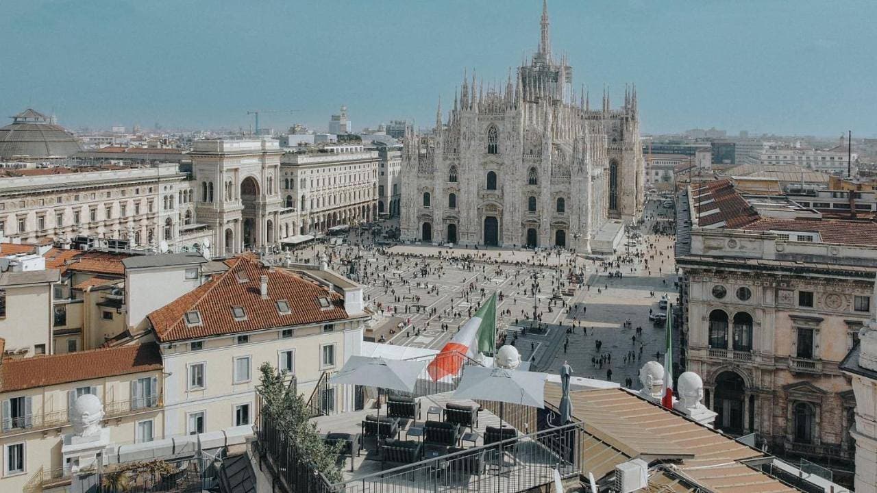 PRESTIGE BOUTIQUE APARTHOTEL - Piazza Duomo View 1