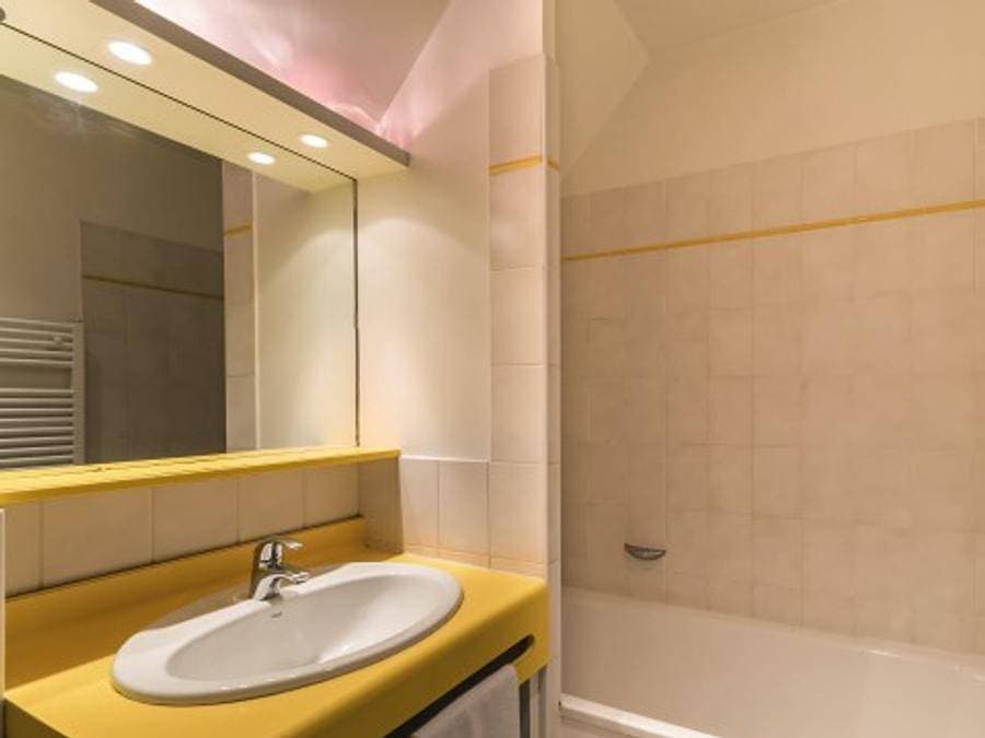 Foto 12 von 17: Club Belambra Le Castel Saint Anne  - Wohnung 5 personen - Essentiel – 2-Zimmer-Wohnung, 4A+1E, Terrasse, Pennti