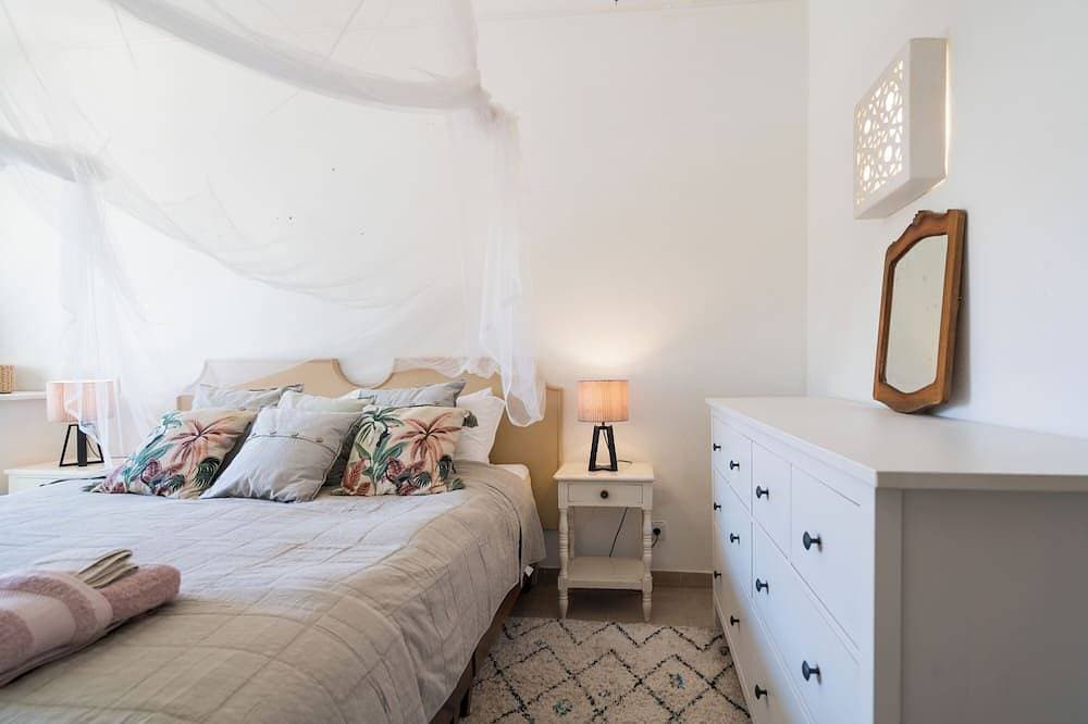 Foto 5 von 30: Boho Beach House & Garden: Secluded Location, Seconds to the Beach