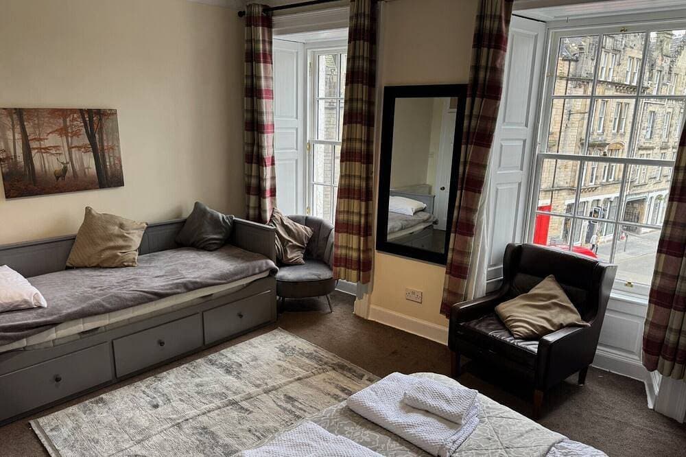 Foto 5 von 16: Wunderschön renovierte 2-Zimmer-Wohnung im 1. Stock im Herzen der Altstadt von Edinburgh