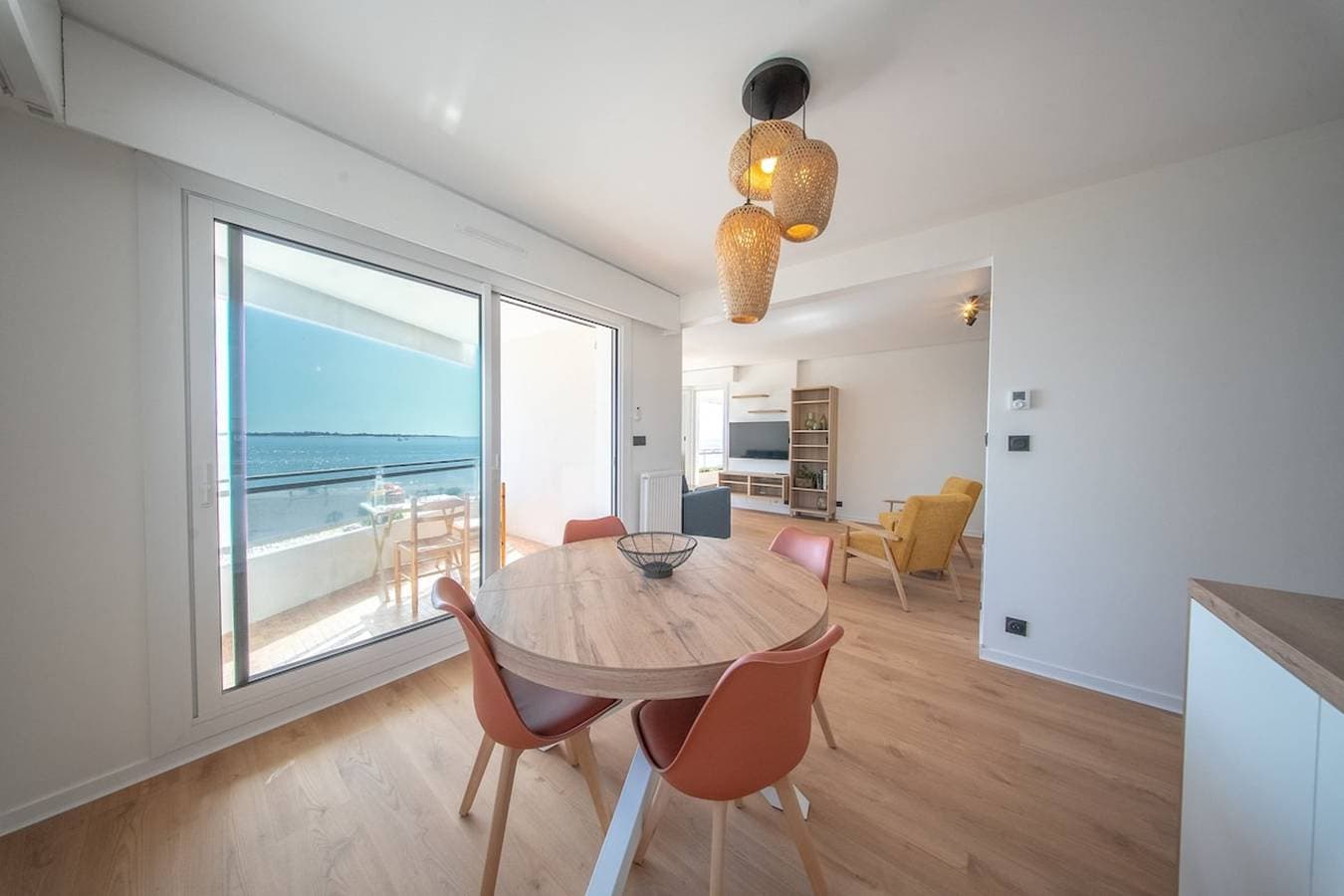 Foto 8 von 36: Ferienwohnung für 4 Personen mit Balkon