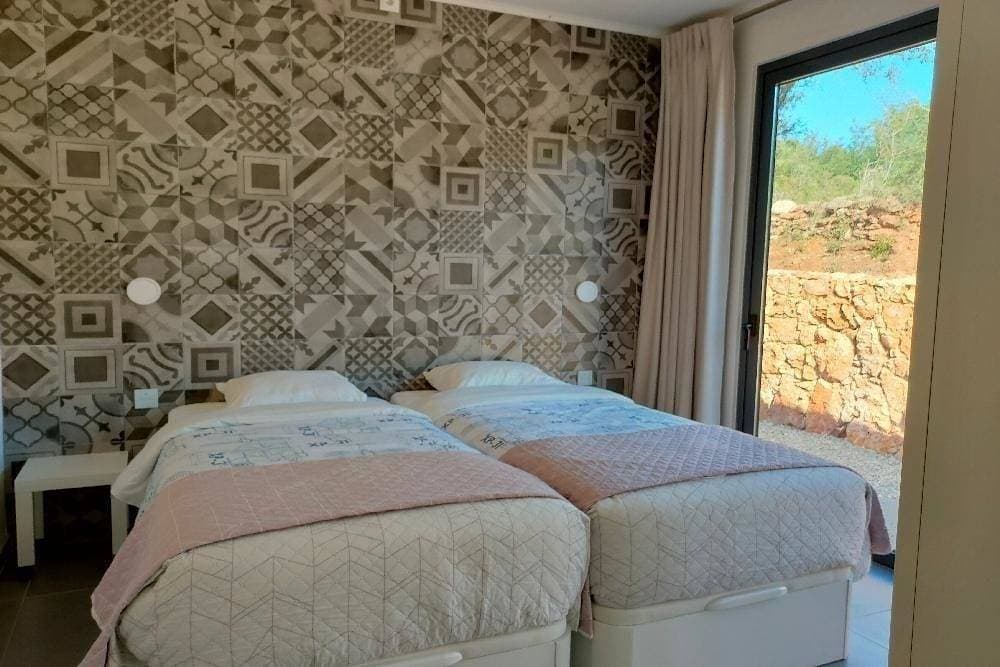 Foto 13 von 17: Casa Cidreira Villa 4P en baby with private pool in a natural setting.