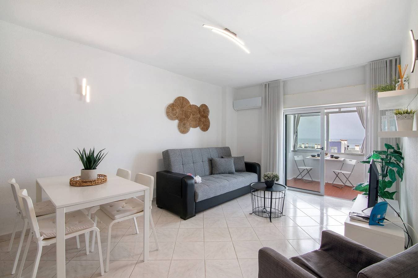 Foto 6 von 22: Ferienwohnung 'T1 Com Vista Mar' mit Meerblick, WLAN und Klimaanlage