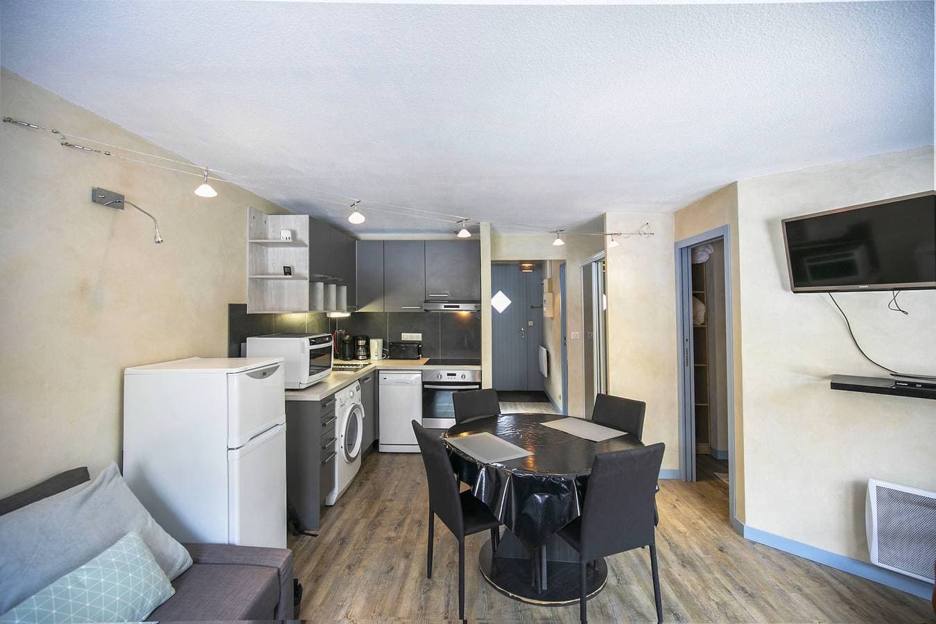Foto 9 von 11: Ferienwohnung für 4 Personen mit Terrasse