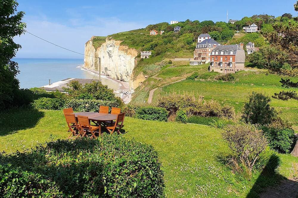 House with exceptional sea view and beach on foot for 7 people 1