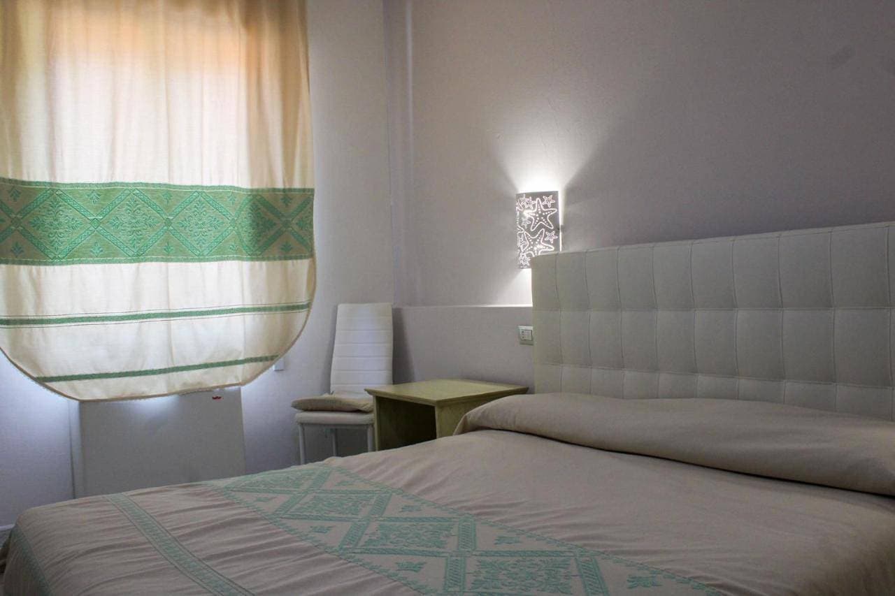 Foto 7 von 13: Double Room with Private Bathroom