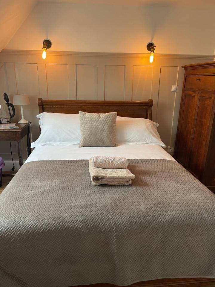 Foto 6 von 7: Double Room with Private Bathroom