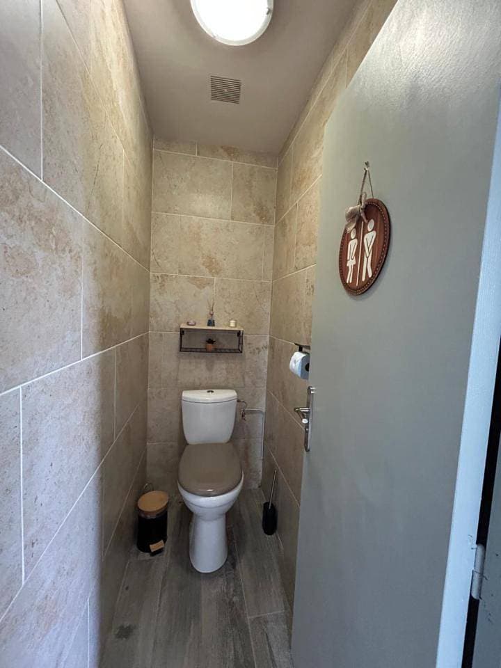Foto 7 von 51: Three-Bedroom Home