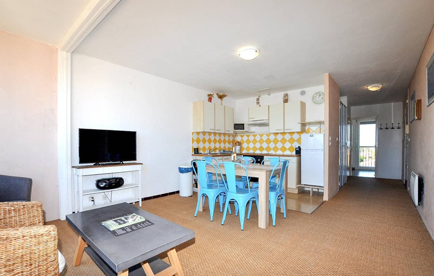 Foto 3 von 25: Appartement am Strand mit Parkplatz und Waschmaschine
