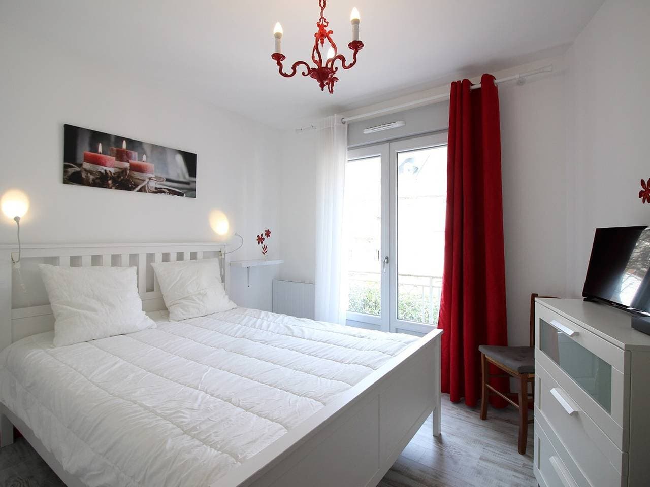 Foto 4 von 13: La Bourboule: Gemütliche 2-Zimmer-Wohnung mit Terrasse und Balkon, nahe Zentrum und Thermen