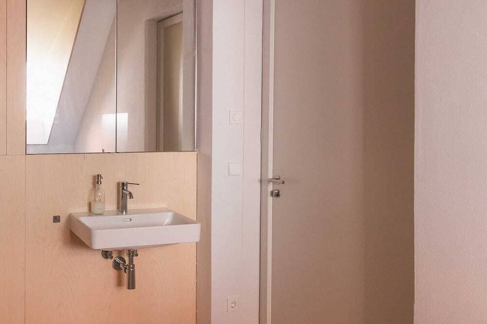 Foto 9 von 30: Dachgeschoss: Kaminofen und Raum für Gemeinschaft
