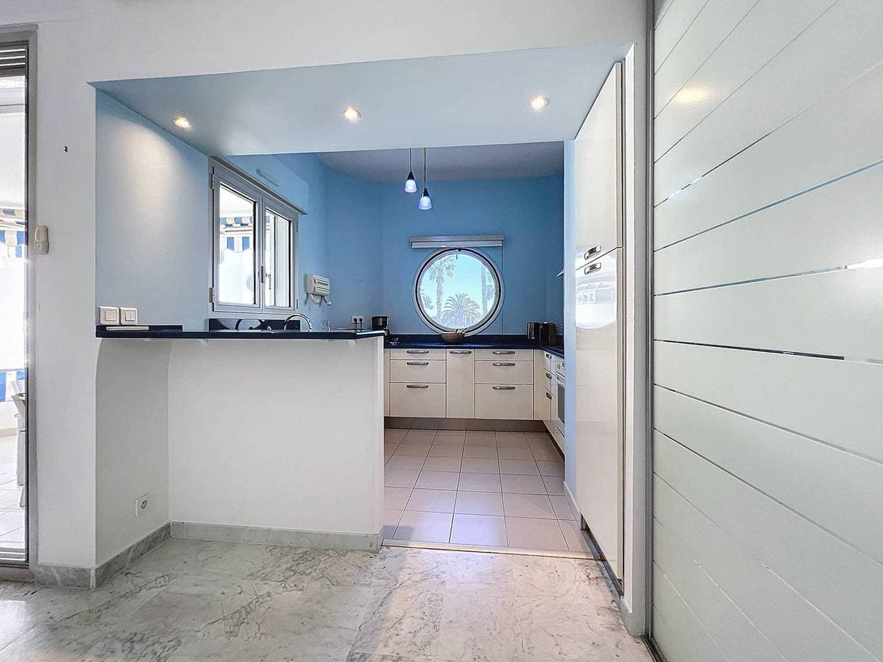 Foto 5 von 26: Klimatisiertes Apartment mit Parkplatz, 2 Schlafzimmer in La Ciotat