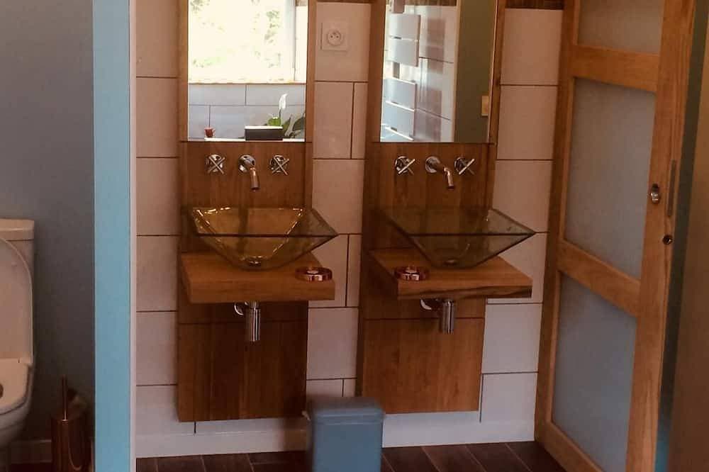 Foto 10 von 30: Studio-Übergroß-Ensuite mit Whirlpool-Wanne-Bergblick-Kig size