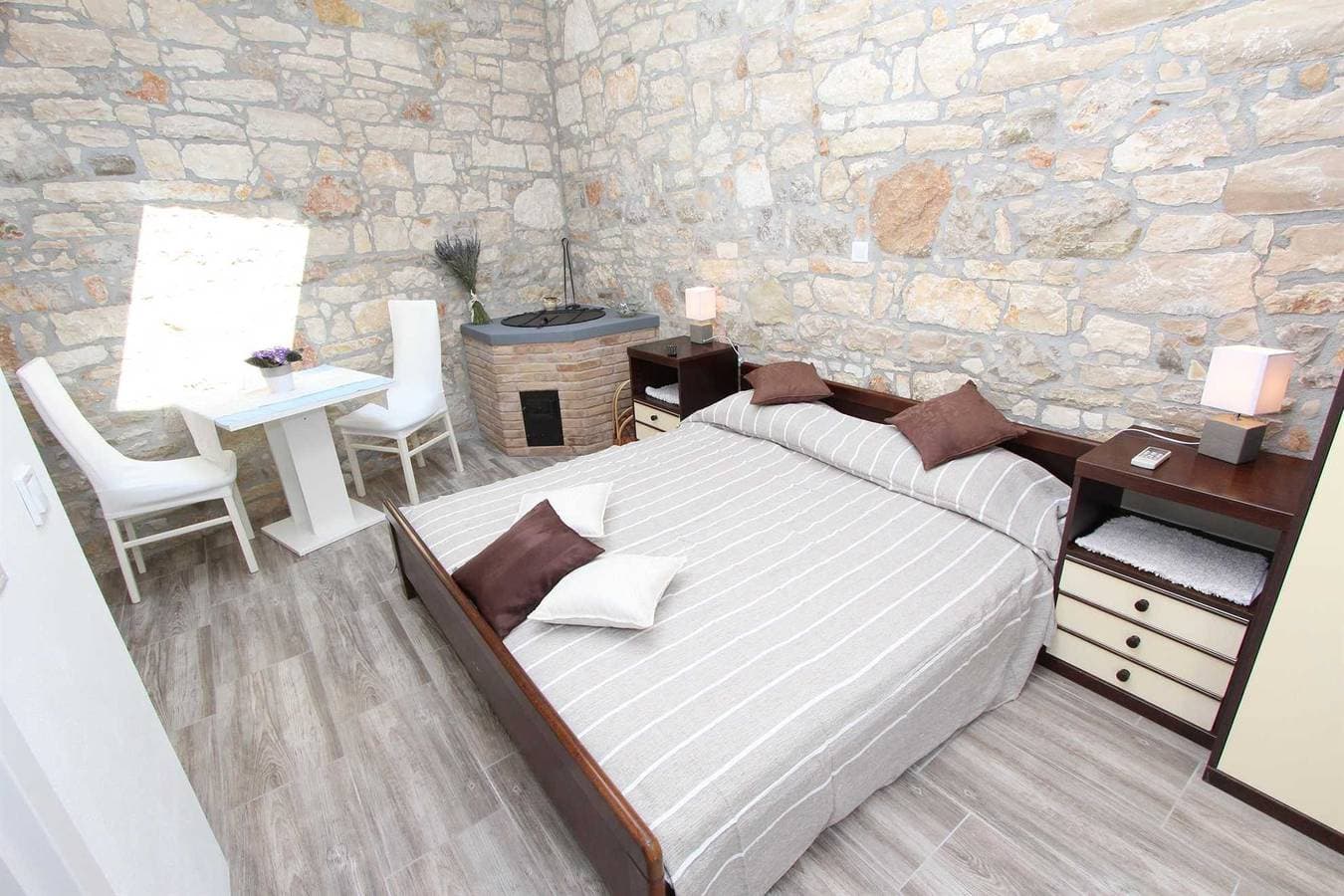 Santin Studiowohnung mit Terrasse 1
