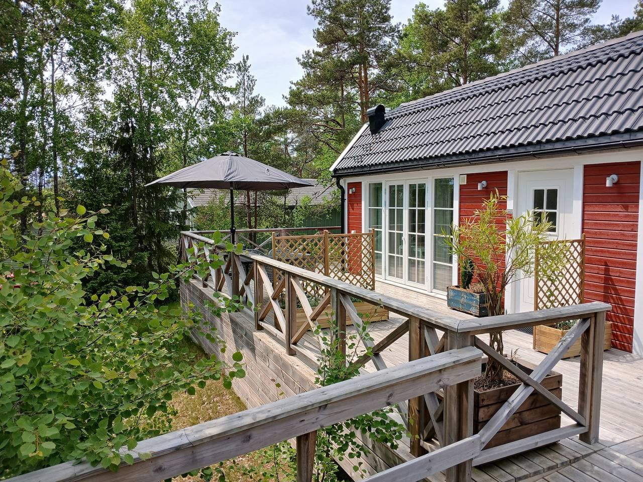 Foto 9 von 12: Modernes Ferienhaus mit Internet unweit vom Meer und vor den Türen Stockholms