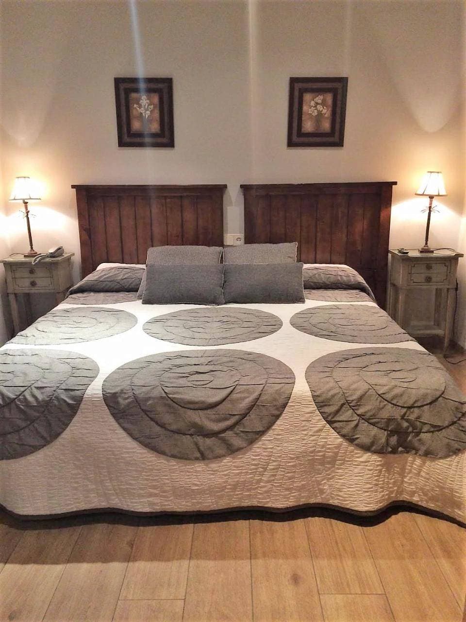 Foto 2 von 12: Double or Twin Room