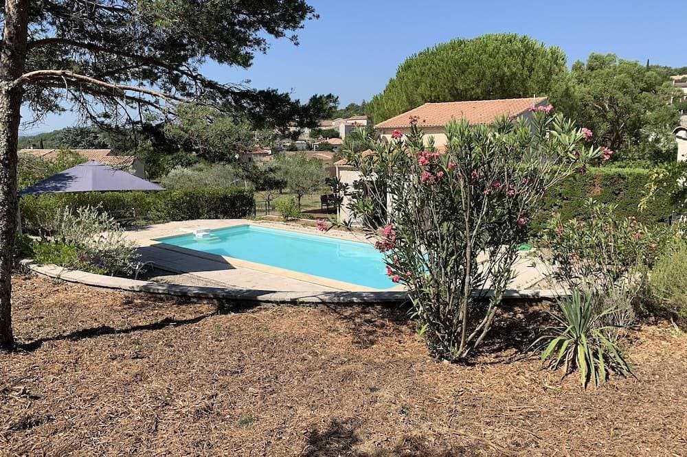 Pretty house on a 4'500m2 plot of land, in Chauzon, Ardèche 1