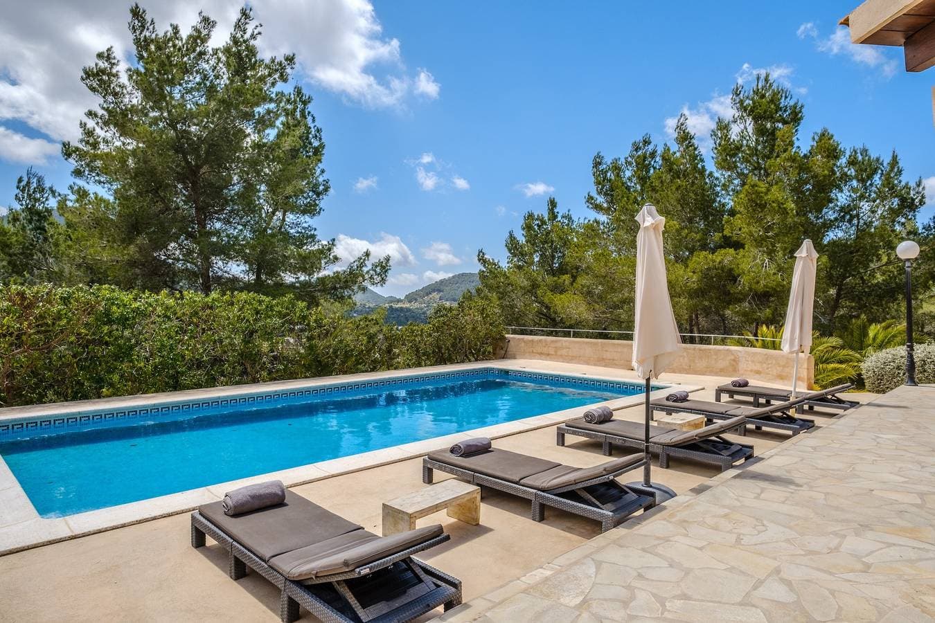 Foto 5 von 31: Fantastische Villa mit Pool, WLAN, Terrasse, Garten und Meerblick