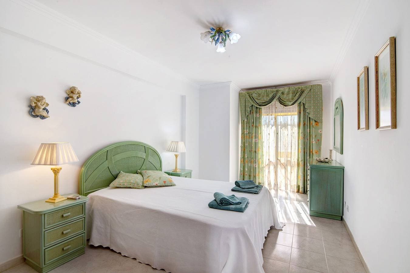 Foto 12 von 24: Ferienwohnung "Vila Mar Azul" mit Balkon, Gemeinschaftspool und WLAN