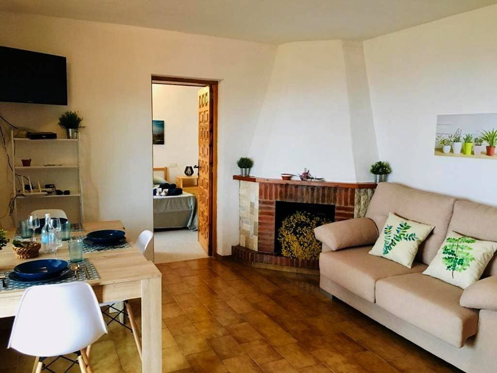 Foto 5 von 32: Three-Bedroom House