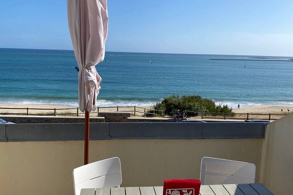 Foto 11 von 30: Duplex with terrace overlooking the bay and the large beach 20m away
