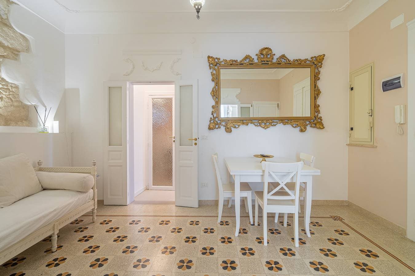 Foto 6 von 35: Ferienwohnung 'Mille E Una Notte - Suoni D'Acqua' mit Privatterrasse, Wi-Fi und Klimaanlage