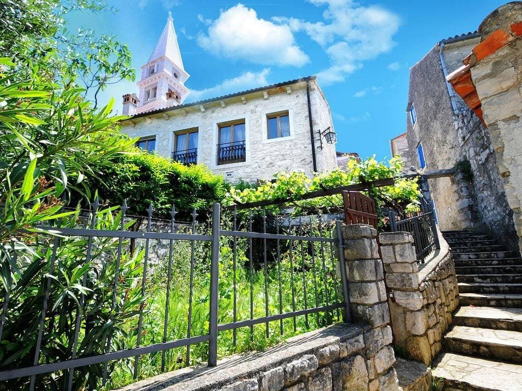 Villa in Vrsar mit Parken und Grill 1