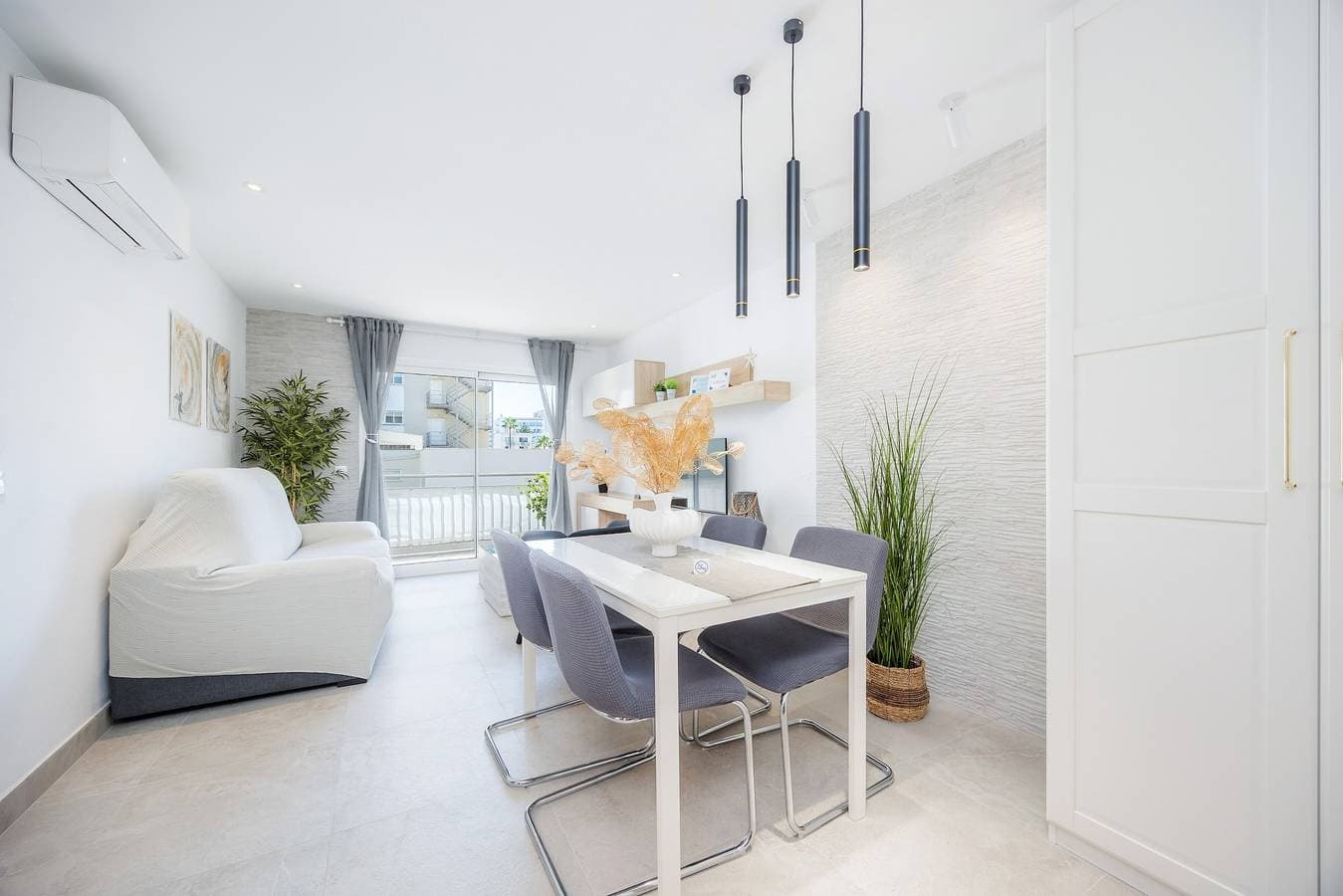 Foto 3 von 24: Ferienwohnung 'Apartamento Lliteras 2C' mit Meerblick, WLAN & Klimaanlage