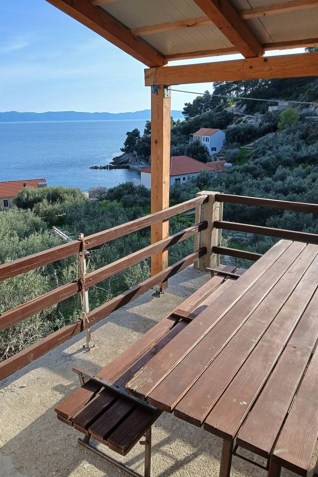 2-Zimmer-Ferienwohnung mit Terrasse und Meerblick Bucht Torac, Hvar A-24462-a 1