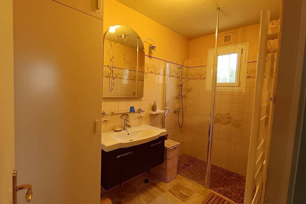 Foto 10 von 30: House for 12 to 18 people close to the sea