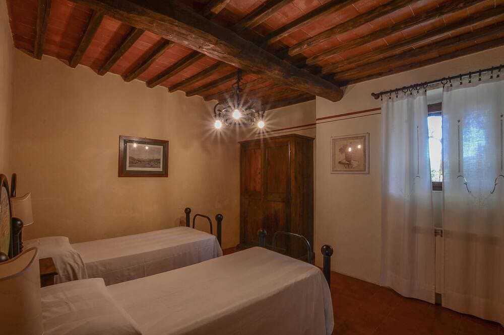 Foto 4 von 25: Amazing home in Murlo with outdoor swimming pool