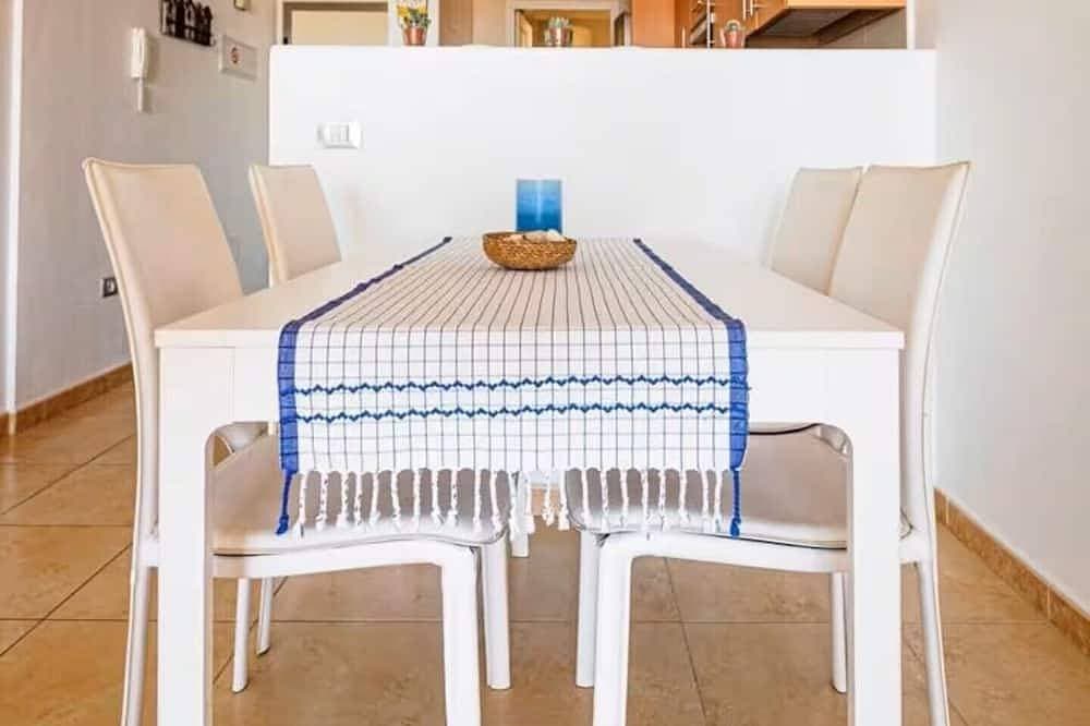 Foto 7 von 20: Cozy 2-bedroom apartment in enjoyable Porís de Abona with WiFi
