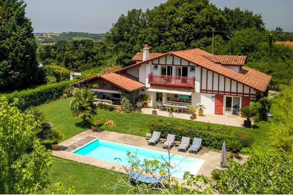 Ferienhaus / Villa - Arbonne 1
