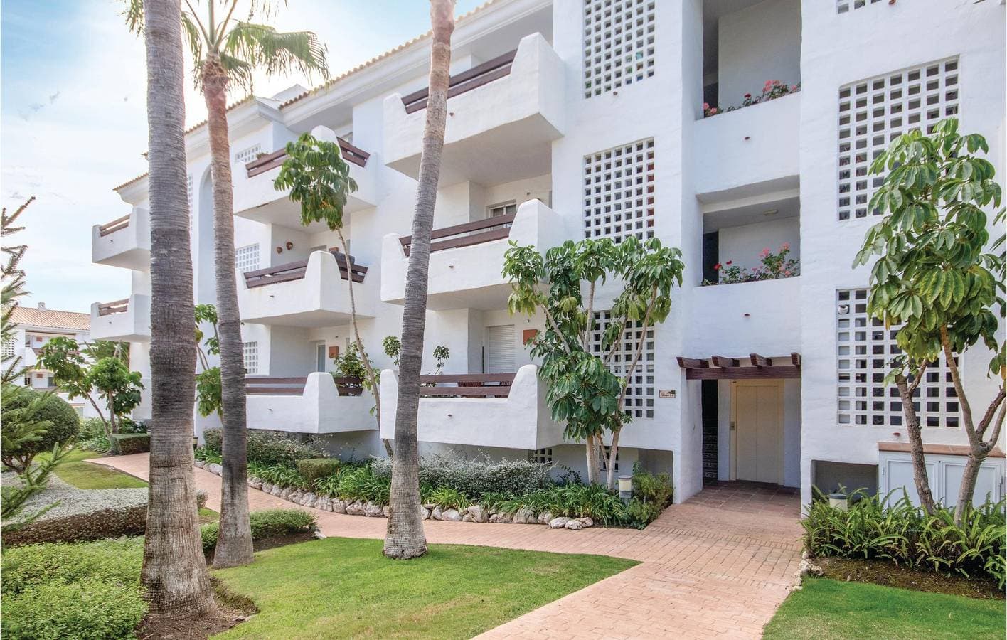 Oase am Strand: 74qm mit Parkplatz, Pool, Terrasse und Internet 1